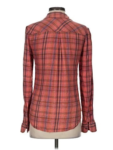 Maurices Long Sleeve Button-Down Shirt (view 2)