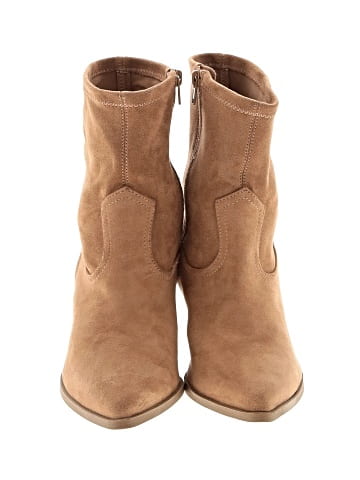 DV by Dolce Vita Ankle Boots (view 2)