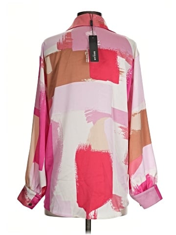 Beulah Style 3/4 Sleeve Blouse (view 2)