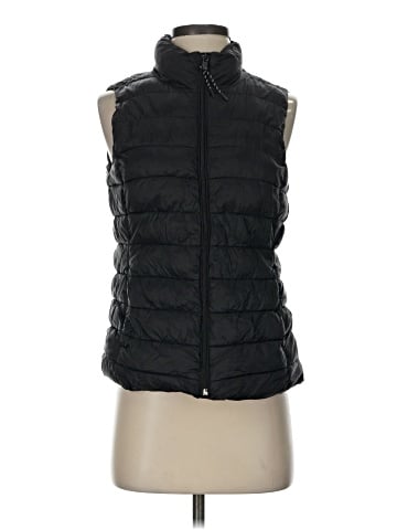 Gap Outlet Vest (view 1)