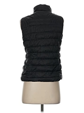 Gap Outlet Vest (view 2)