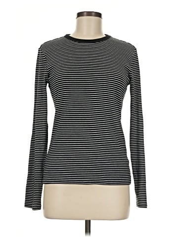 Uniqlo Turtleneck Sweater (view 1)