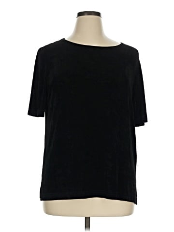 Vikki Vi Short Sleeve T-Shirt (view 1)