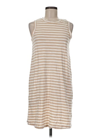 Old Navy Casual Dress (view 1)
