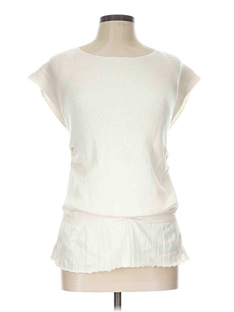Click to view more detailed imagery on our partner's website Pre-owned Assorted Brands Sleeveless T-shirt In Ivory
