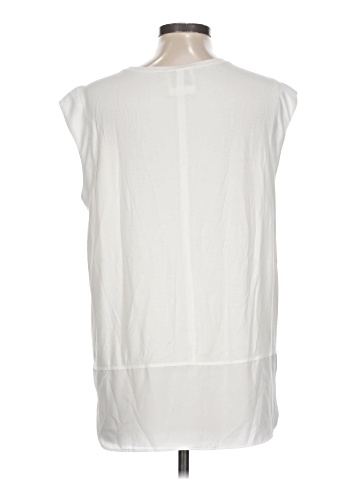 Lyssé Sleeveless T-Shirt (view 2)