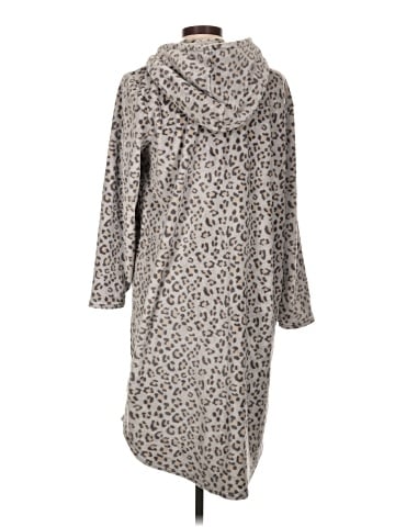 32 Degrees Poncho (view 2)