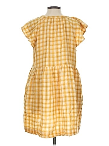 Old Navy Casual Dress (view 2)