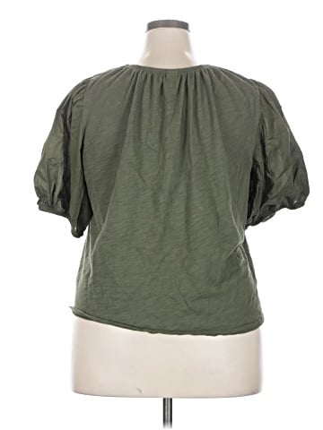 Old Navy Short Sleeve T-Shirt (view 2)