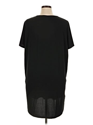 H&M Short Sleeve T-Shirt (view 2)
