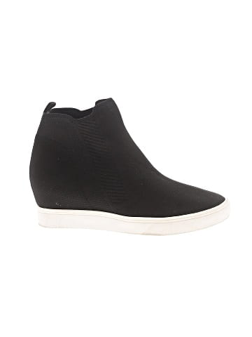 Mia Wedges (view 1)