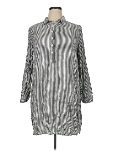 Old Navy Casual Dress (view 1)