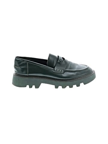 Zara Flats (view 1)