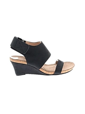 Adrienne Vittadini Wedges (view 1)