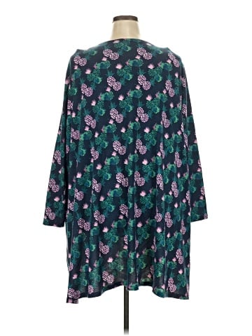 Lularoe Cardigan (view 2)