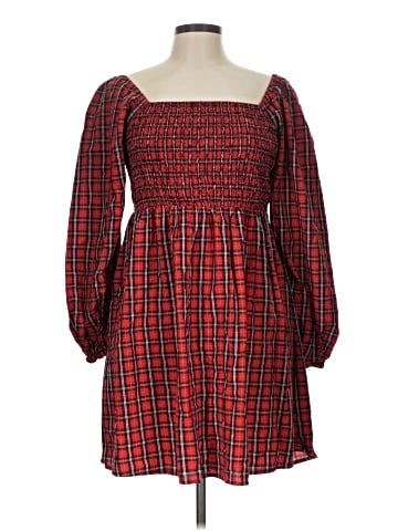 Old Navy Casual Dress (view 1)