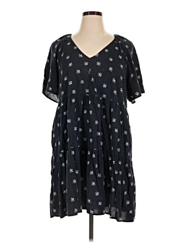 Old Navy Casual Dress (view 1)