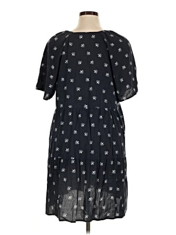 Old Navy Casual Dress (view 2)