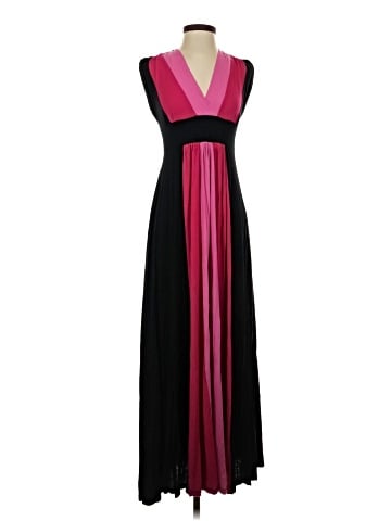 Cameo Cocktail Dress (view 1)
