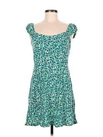 Old Navy Casual Dress (view 1)
