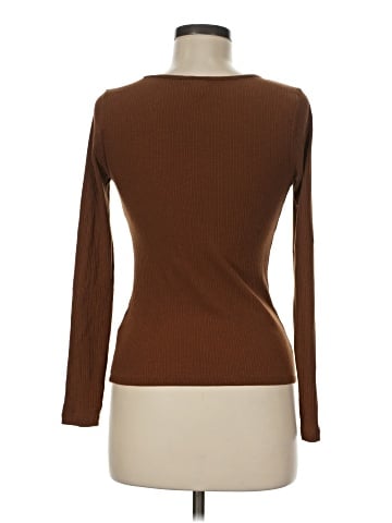 Old Navy Long Sleeve T-Shirt (view 2)
