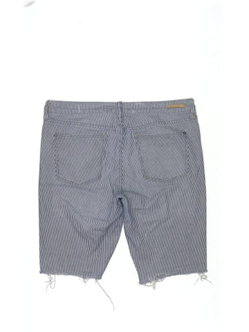 Pilcro and the Letterpress Denim Shorts (view 2)