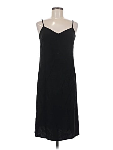 Urban Outfitters Casual Dress (view 1)