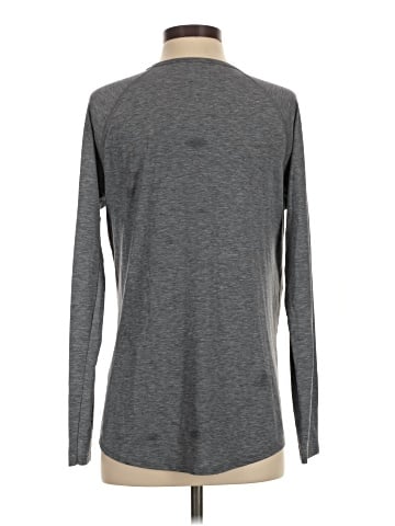 Gap - Maternity Long Sleeve T-Shirt (view 2)