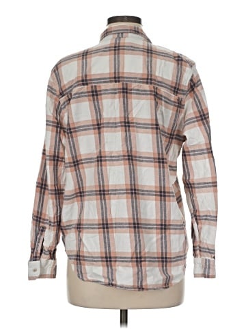 Universal Thread Long Sleeve Button-Down Shirt (view 2)