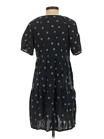 Old Navy Casual Dress (view 2)