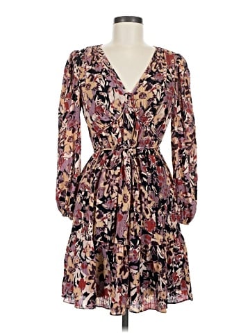 Donna Morgan Casual Dress (view 1)