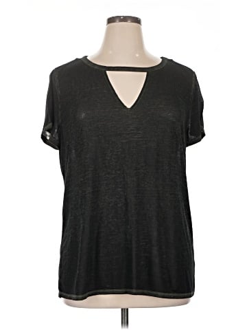 Rock & Republic Short Sleeve T-Shirt (view 1)