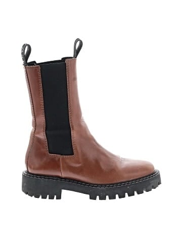 LAST Boots (view 1)