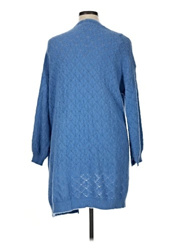 Escio Cardigan (view 2)