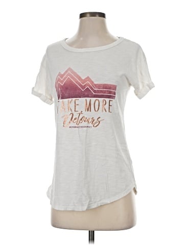 Maurices Short Sleeve T-Shirt (view 1)