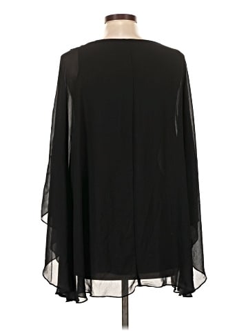 Audrey 3+1 Poncho (view 2)