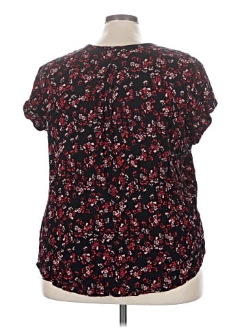 Liz Claiborne Short Sleeve Henley (view 2)