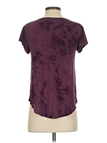 American Eagle Outfitters Short Sleeve T-Shirt (view 2)