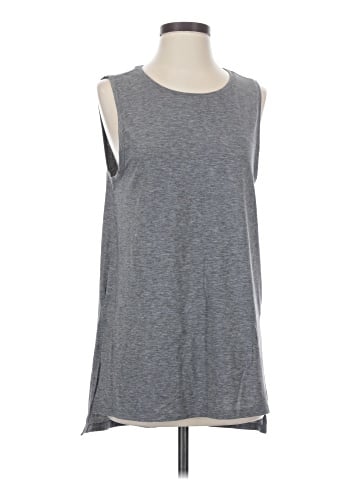 Gap Fit Sleeveless T-Shirt (view 1)