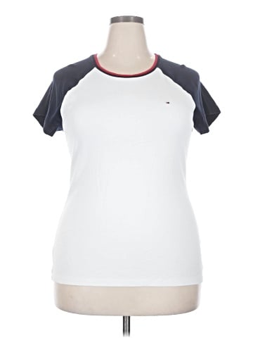 Tommy Hilfiger Short Sleeve T-Shirt (view 1)