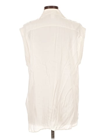 H&M Sleeveless Button-Down Shirt (view 2)