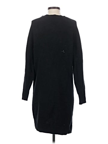 Old Navy Pullover Sweater (view 2)