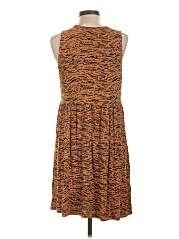 Old Navy Casual Dress (view 2)