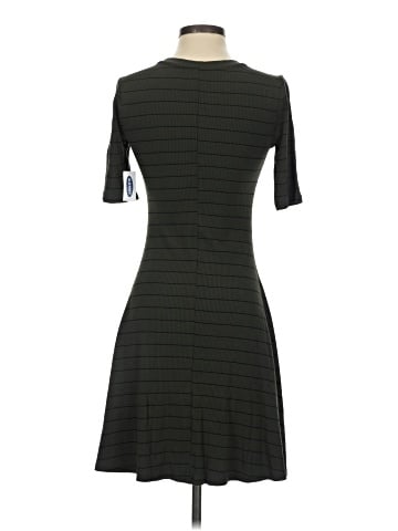Old Navy Casual Dress (view 2)