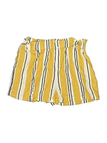 Stradivarius Shorts (view 1)