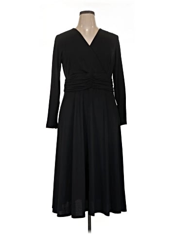 Vicki Wayne Casual Dress (view 1)