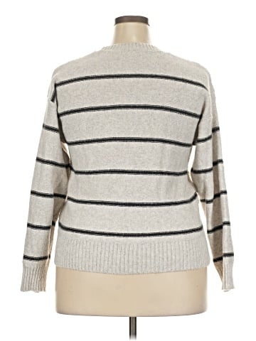Bearpaw Pullover Sweater (view 2)