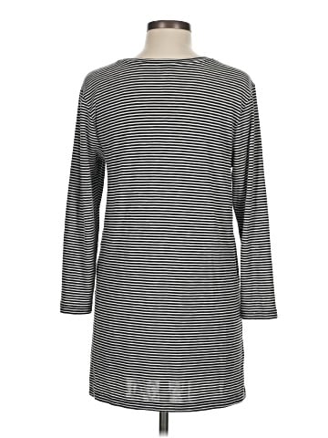 Old Navy 3/4 Sleeve T-Shirt (view 2)