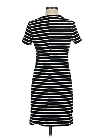 Old Navy Casual Dress (view 2)