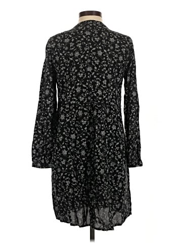Old Navy Casual Dress (view 2)